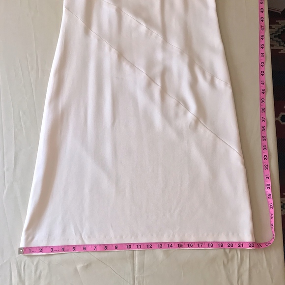 Sleeveless Ivory Shift Dress by Jean Michel - Picture 4 of 8